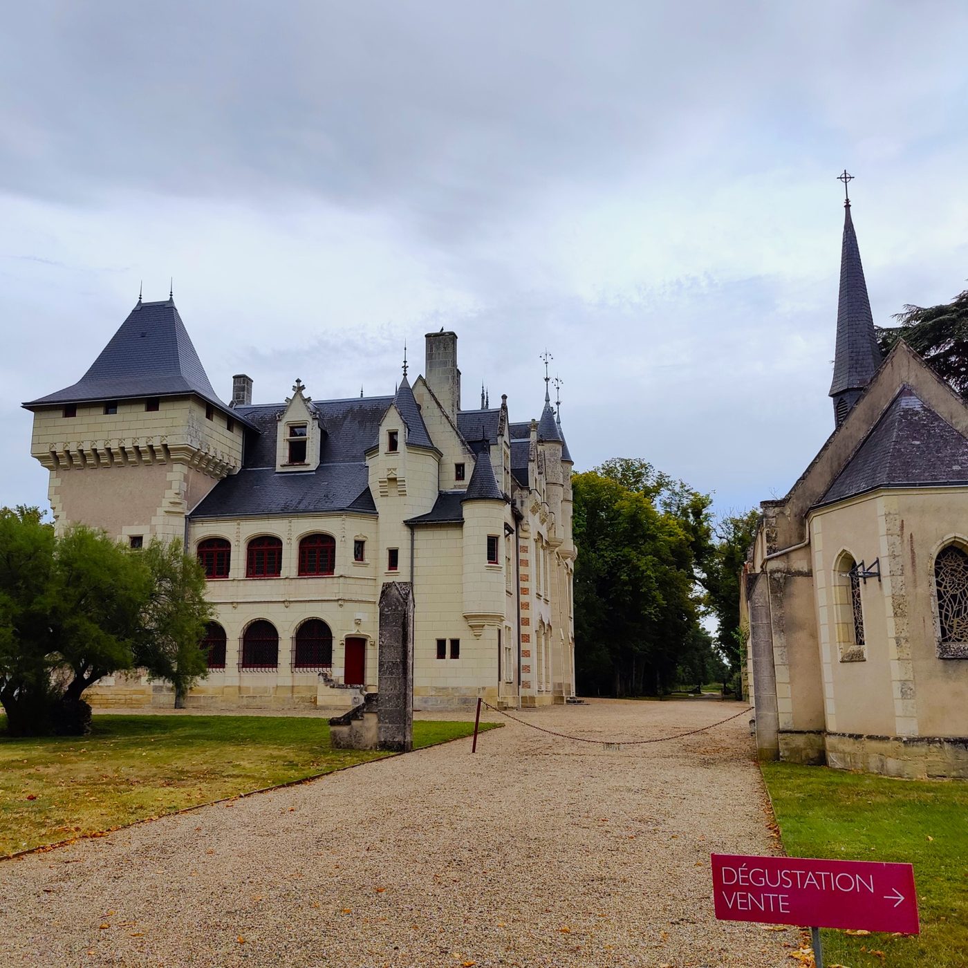 Château de la Grille (Chinon, Rosé, Baudry-Dutour Rouge & Blanc)